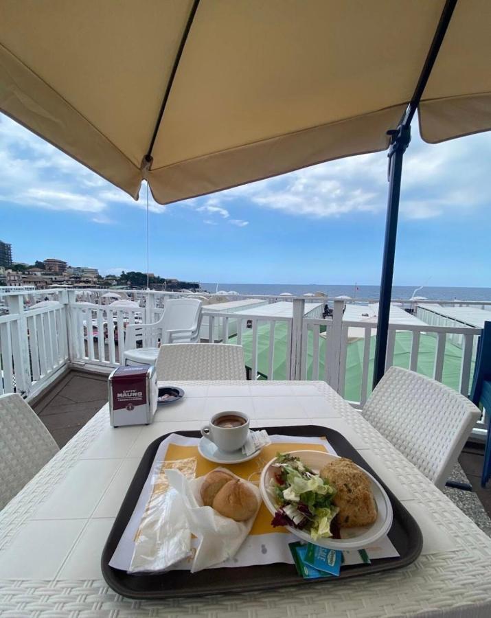 Fellini Suites Lungomare Near The Sea CTA Exteriér fotografie